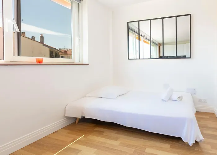 Apartment Vauban Stylish 1-bedroom In Center With Ac Antibes